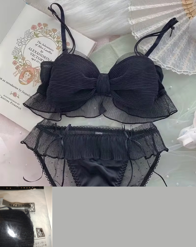 Preview of [Brand New, Shipping from ¥230] Black Lolita Top and Bottom Set, Glossy Satin Lace, Sheer, Teen Girls, Photoshoot, etc., Size M