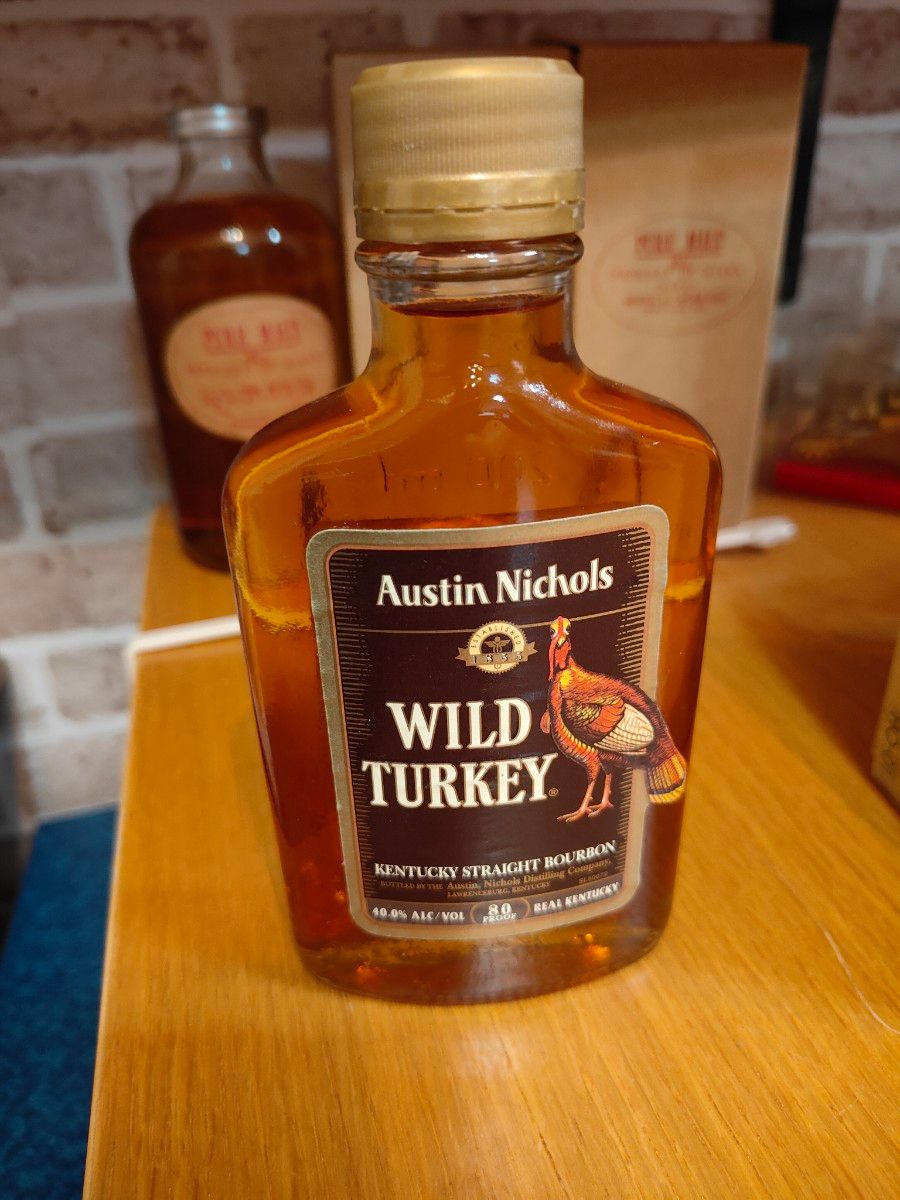 ワイルドターキーボトルディスプレイ ☆非売品☆ボトルディスプレイ☆ワイルドターキー☆LED☆WILD TURKEY