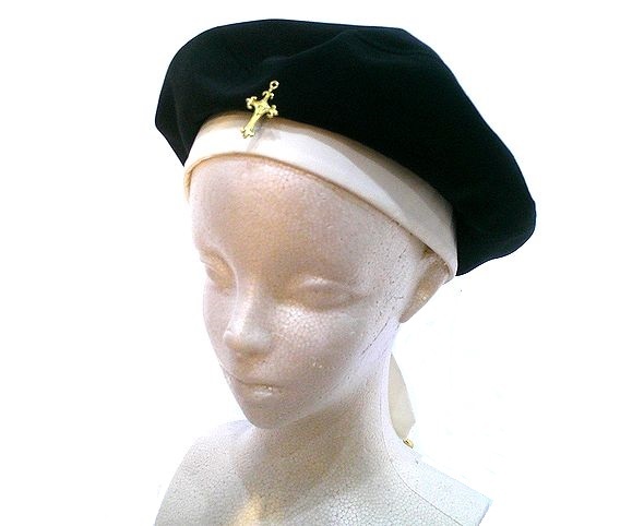 Preview of Metmaor Phose ange mignon beret hat metamorphosis hat sister cross