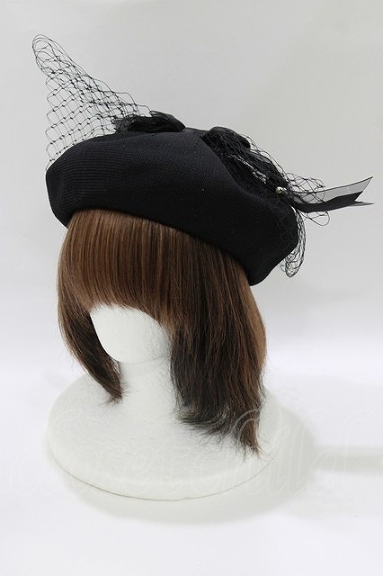 Preview of ALICE and the PIRATES / Faint Memory Summer Beret, Black H-26-07-18-080-PA-AC-NS-ZH