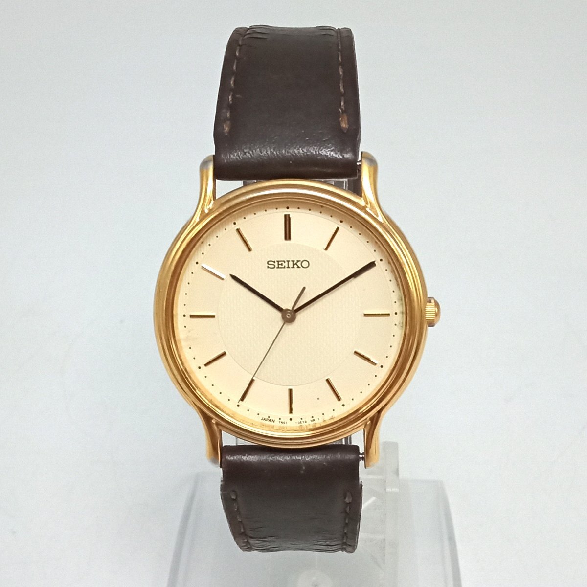 seiko 7n01