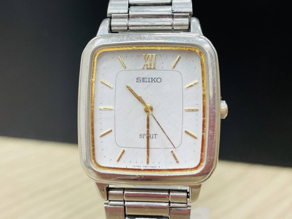 SEIKO 7n01