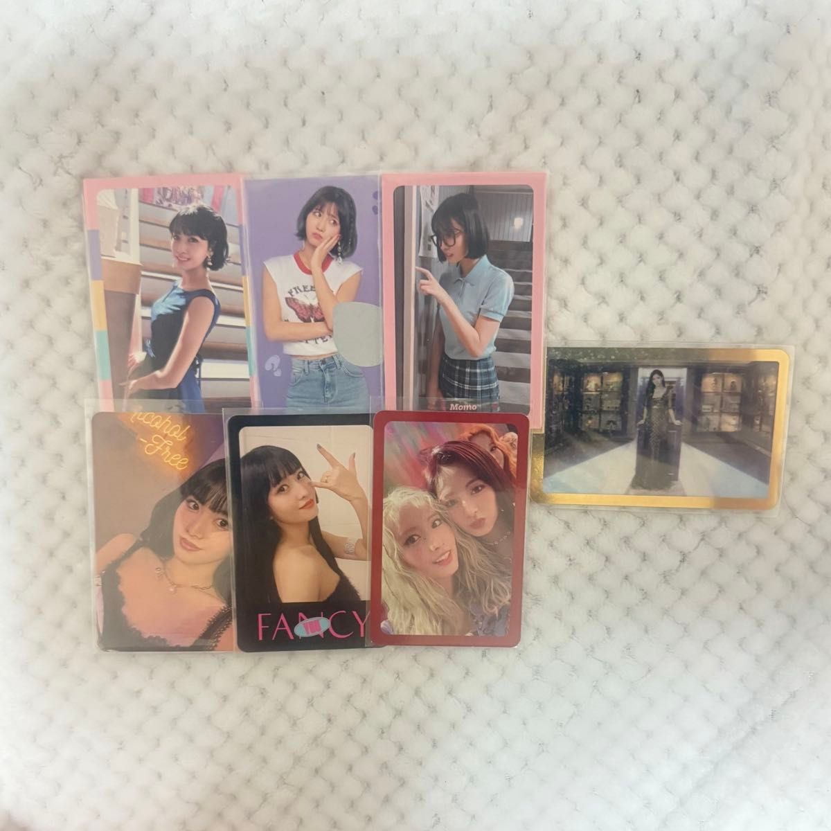 twice モモ