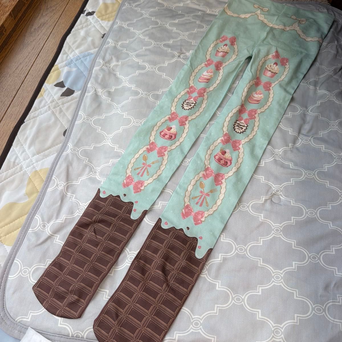 Preview of Angelic Pretty チョコレート柄 タイツ ミントグリーン ロリータ