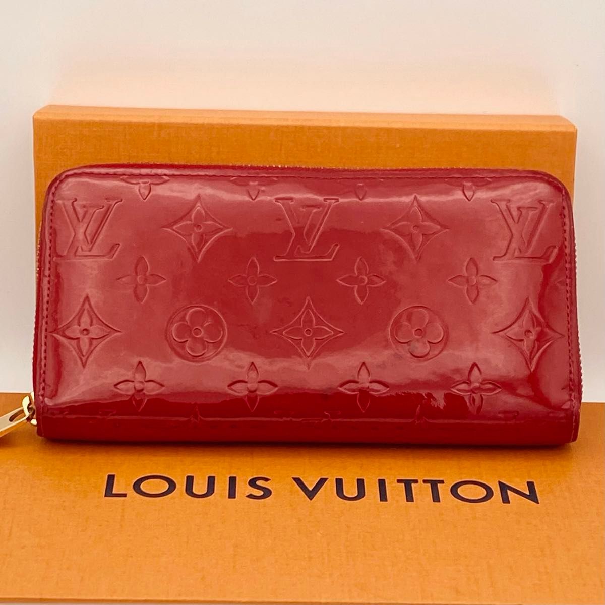 LOUIS VUITTON ルイヴィトン ヴェルニ ラウンドファスナー ジッピー