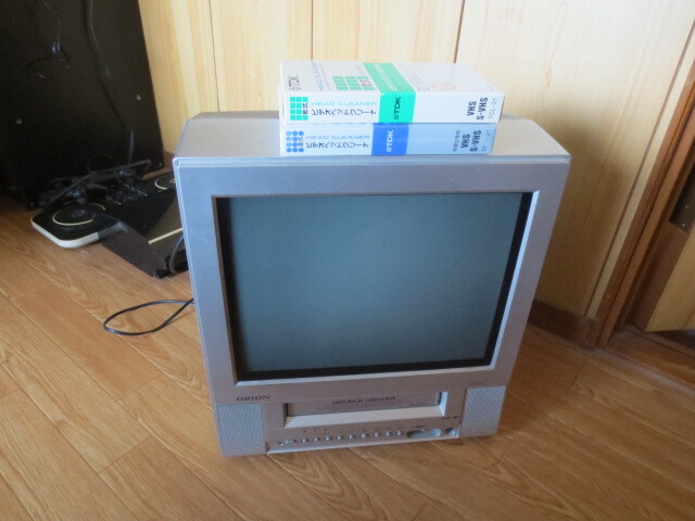 ビデオ内蔵型テレビ