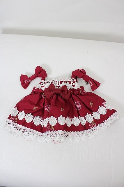 Preview of BABY,THE STARS SHINE BRIGHT / くみゃちゃんのStrawberry Garden刺繍うさくみゃちゃんジャンパースカート 赤 I-26-09-21-134-BA-ZA-TE-ZI