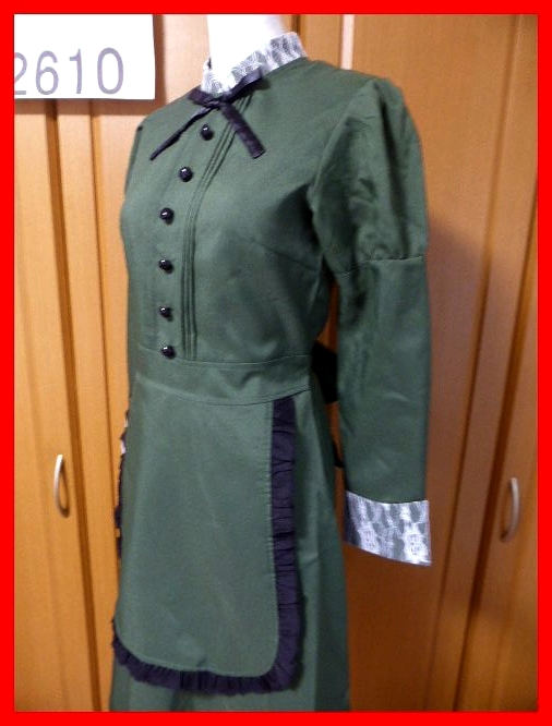 Preview of 送料無料★メイド服SM クラシカルなロングワンピースデザインは珍しいです モスグリーン 衿元や袖口の白レース、胸元タックやピンタック