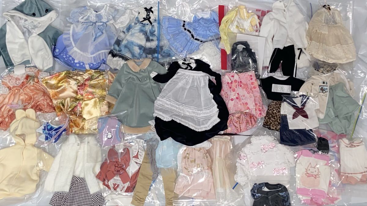 Preview of [w-5] Large Lot of Clothes for 40cm Dolls (MSD, SDM, SDC, etc.) - Fabric Clothes, Maid Outfits, Lolita Fashion, Hoodies, Pants, Sailor Suits, School Uniforms, Skirts, Yukata, Kimono