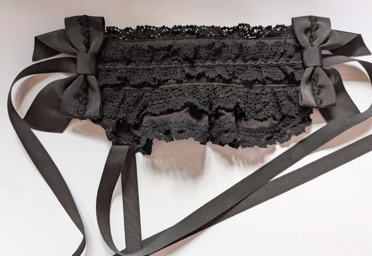 Preview of BABY, THE STARS SHINE BRIGHT Creamy Riboon Headband Black x Black