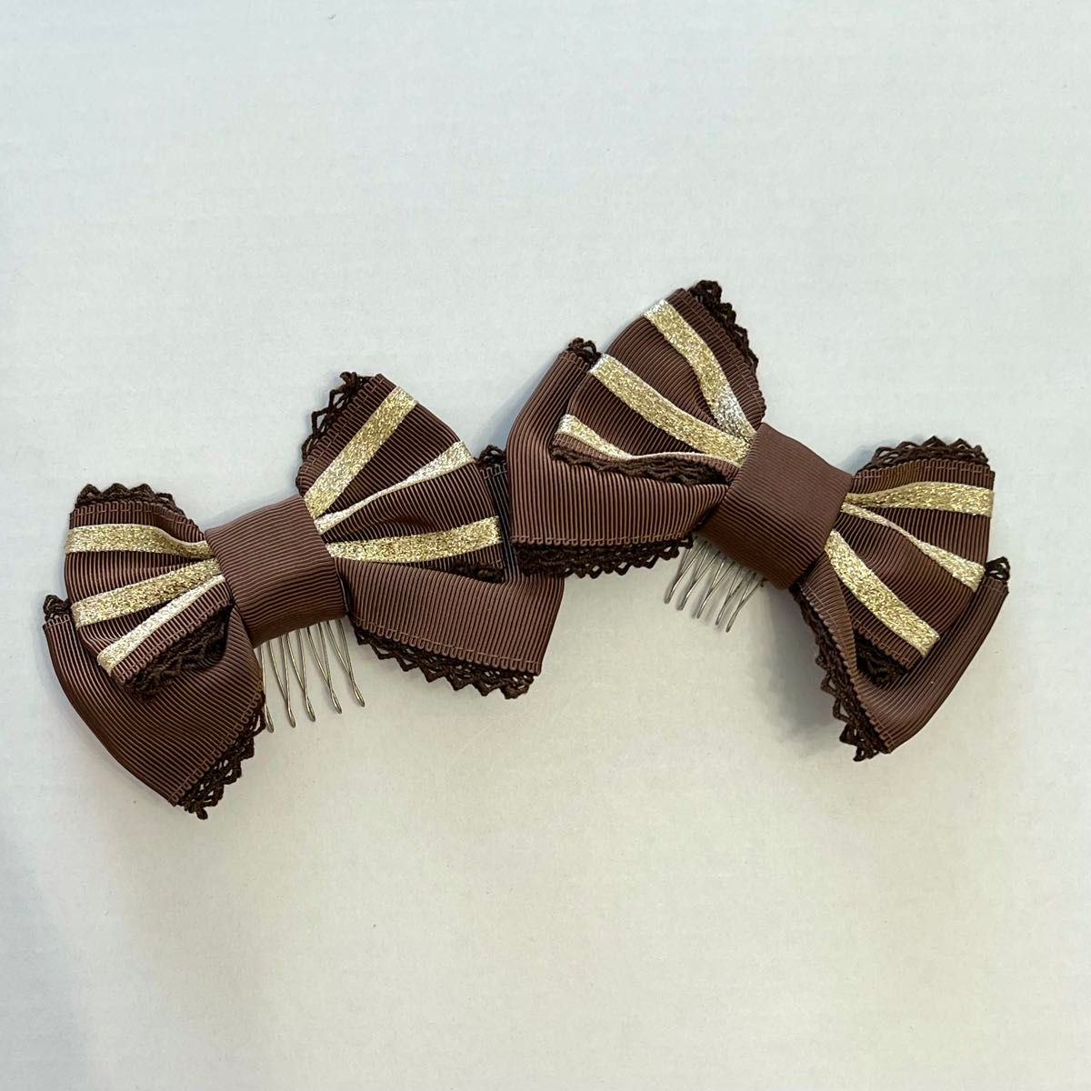 Preview of Angelic Pretty Triple Line Grosgrain Ribbon Comb (Brown x Gold)