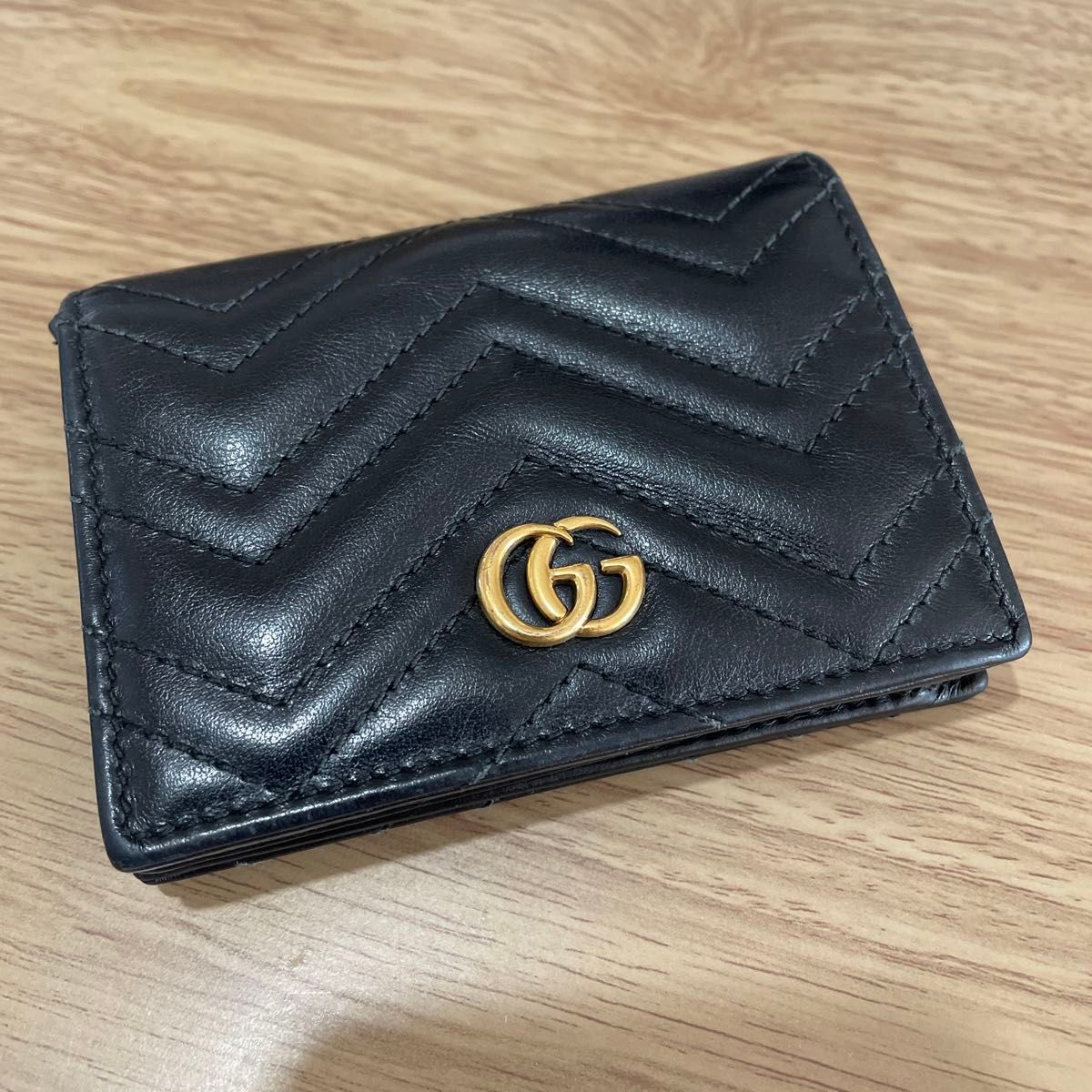 GUCCI GGマーモント 二つ折り 財布 コンパクトウォレット ブラック