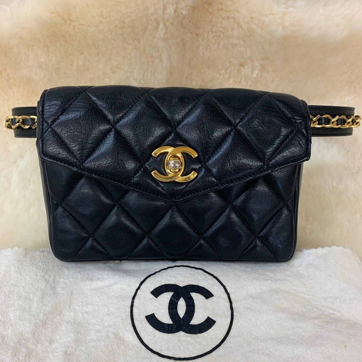 CHANEL ココマーク ターンロック キャビアスキン ハンドバッグ 