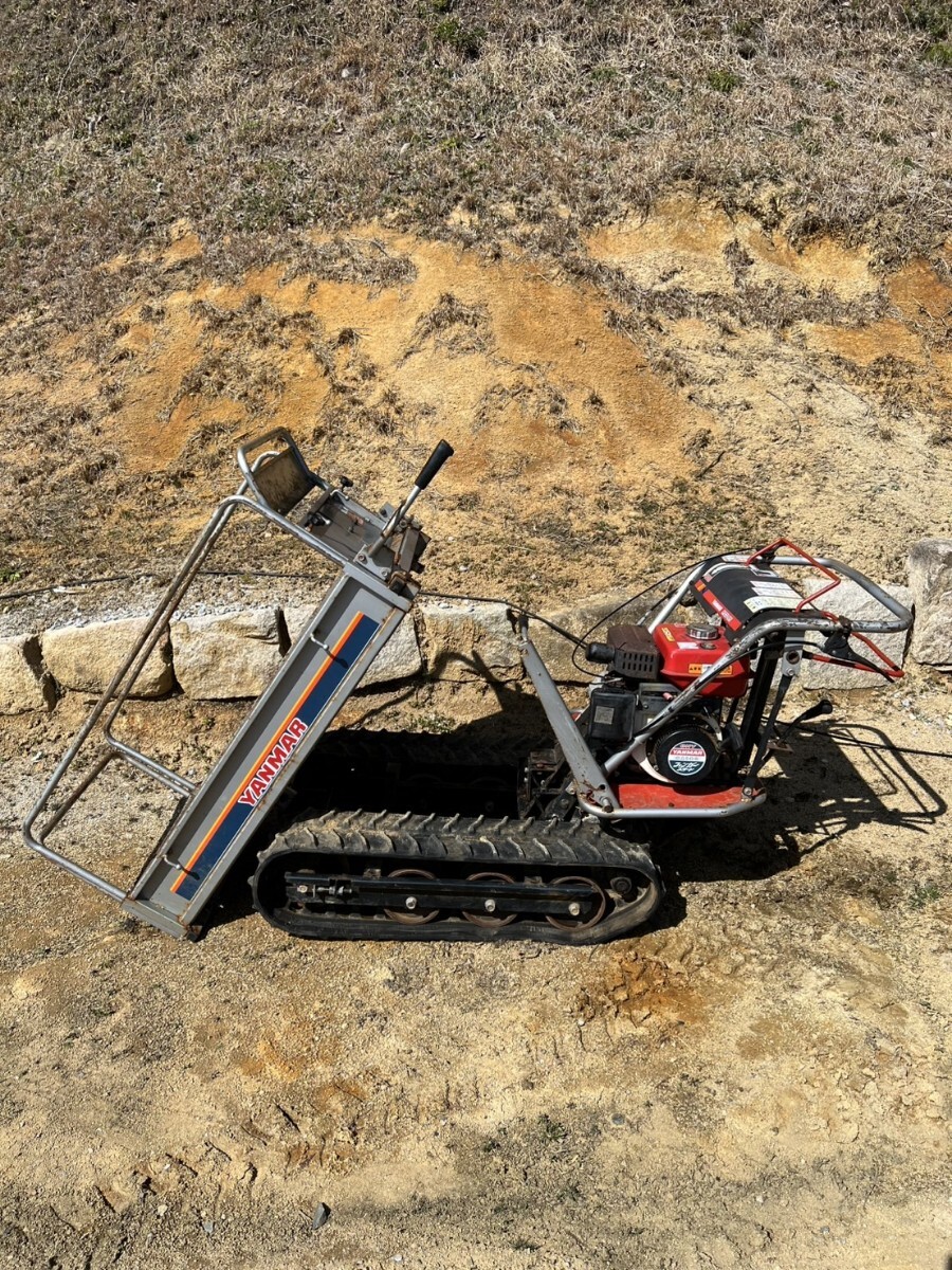 運搬車 BP412 手動ダンプ 4.2馬力クローラー 最大作業能力250㎏ 中古