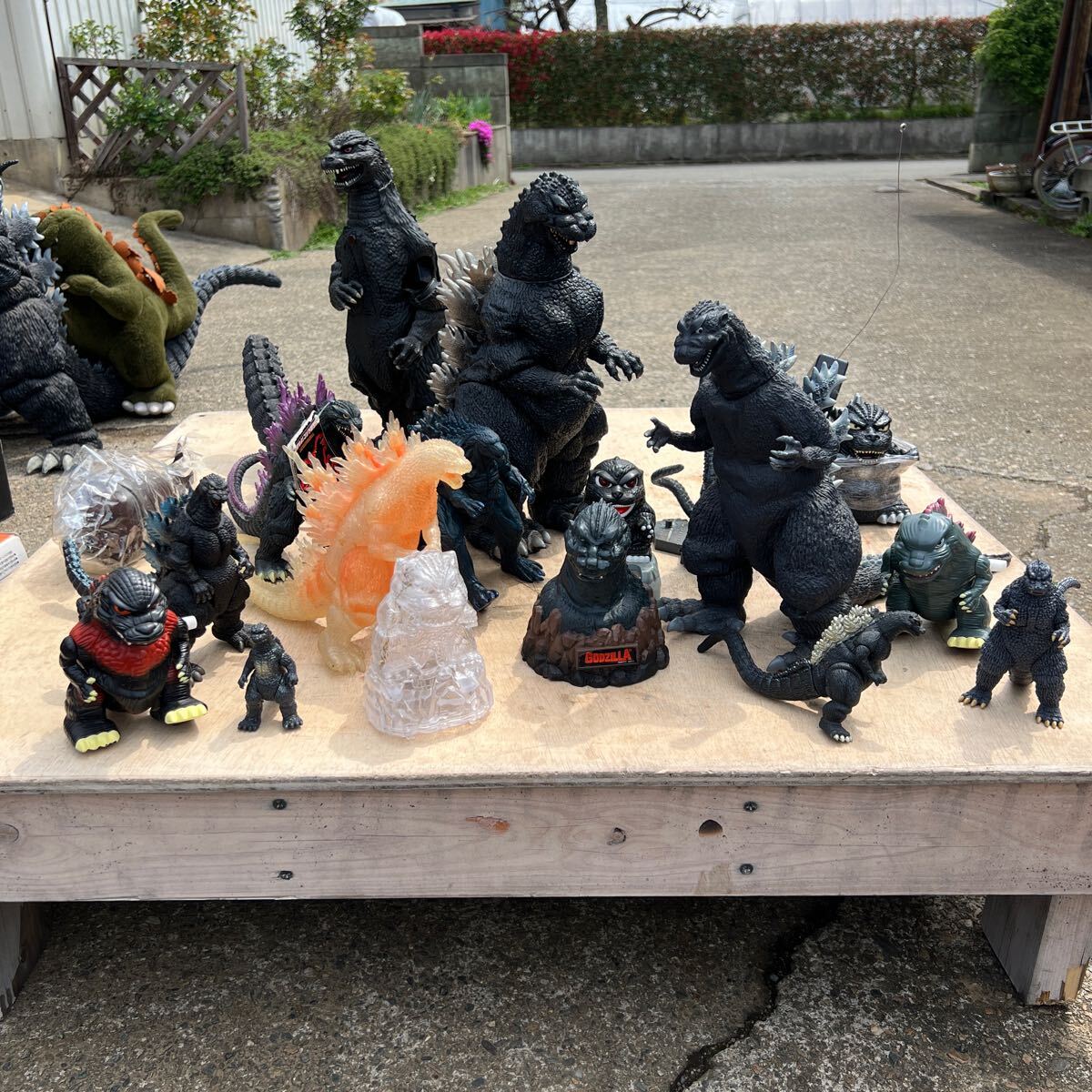 【在庫あり】 黒龍工房 新品未開封 レジンキャスト版 未組み立て /【Buyee】 ゴジラ