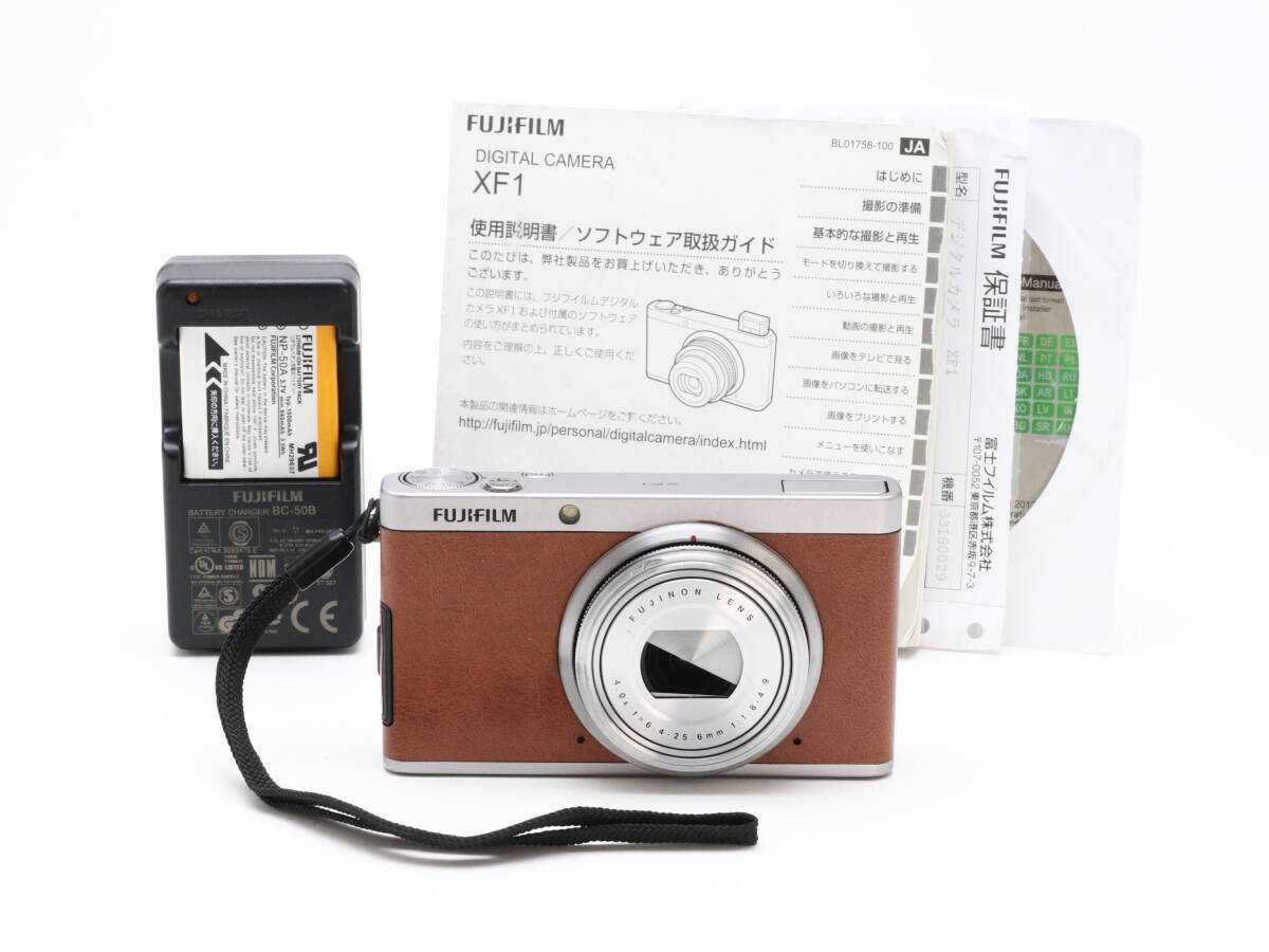 FUJIFILM XF1