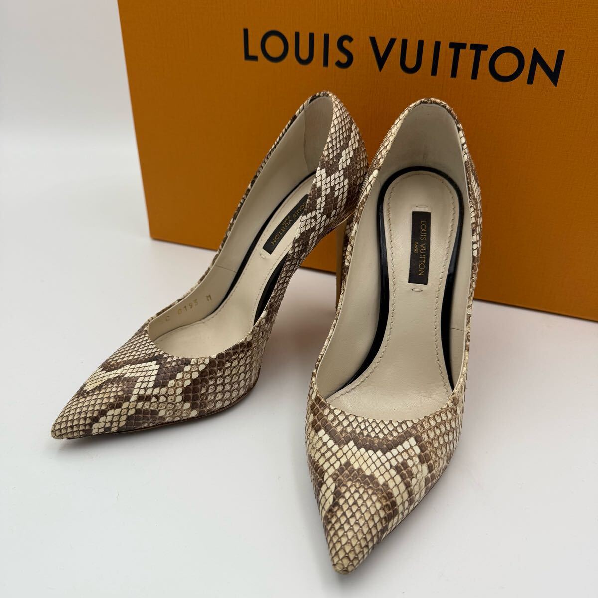 美品◎LOUIS VUITTON ルイヴィトン サイドジップブーティ 美品◎LOUIS VUITTON ルイヴィトン サイドジップブーティ