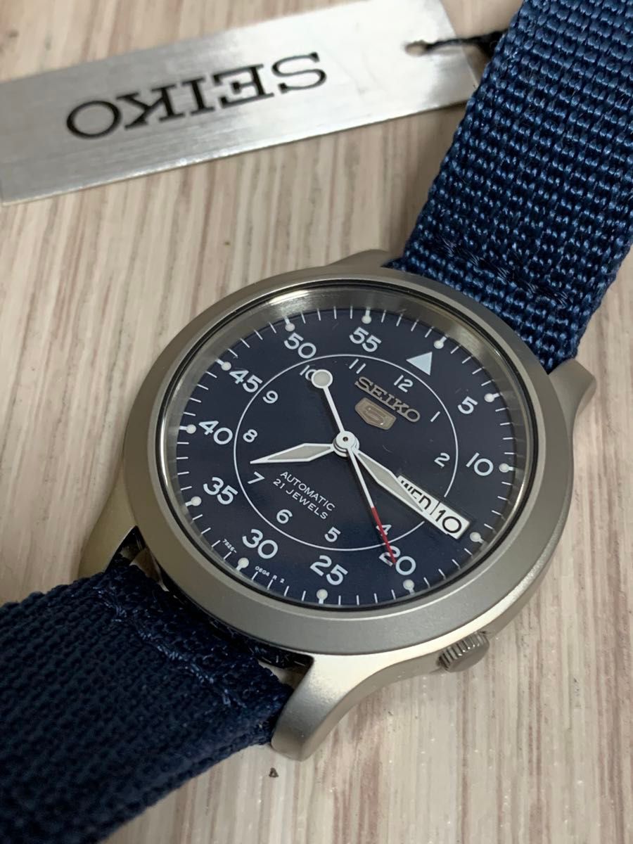SEIKO 5 ミリタリー ベージュ文字盤 ベージュベルト 裏スケ 自動巻き 