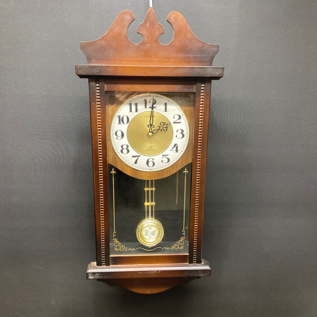 755561 シチズン QUARTZ 4RP605 振り子時計 ゴールド おしゃれ