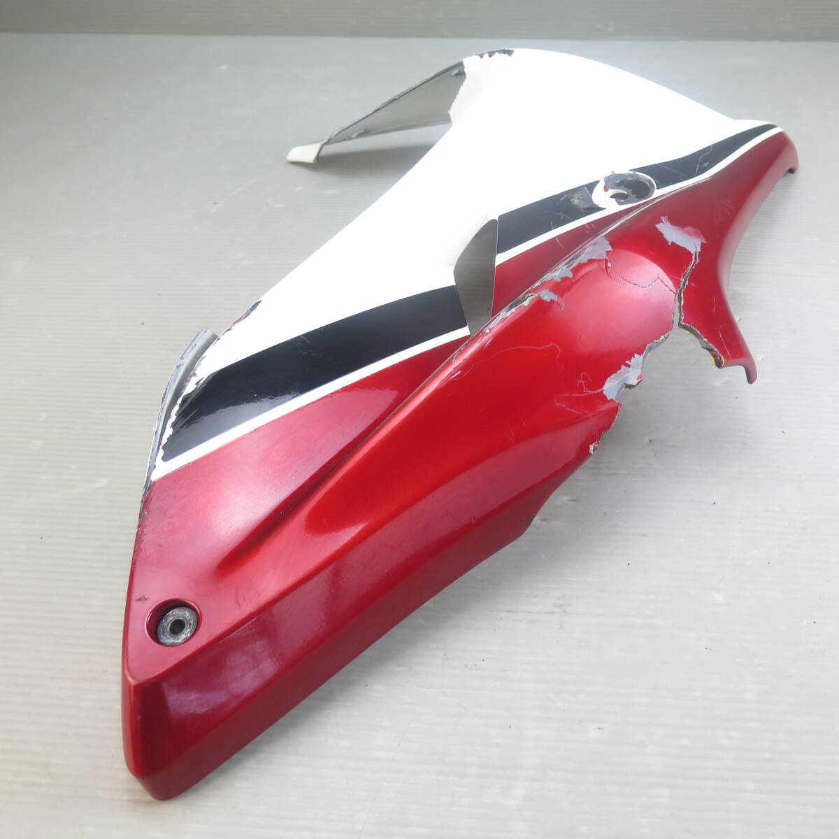 割れ無!CB1300SB⁄SC54.前期型.03-13年.純正アッパーカウル右.フロント