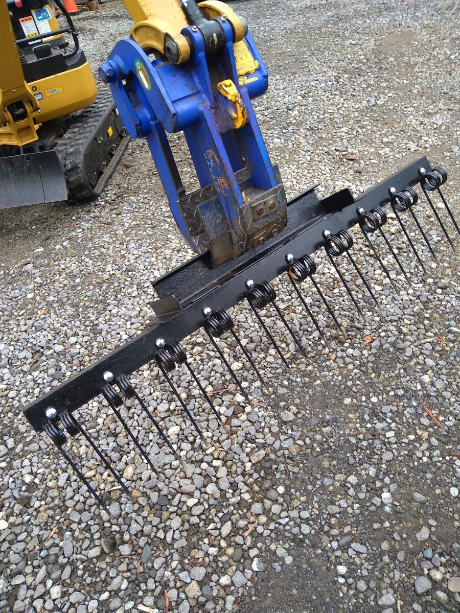 ★ユンボハサミ★②　超便利ボルト着脱式バケットフォーク0.7t～0.8t　溶接不要！ ☆ユンボハサミ ②超便利ボルト着脱式バケットフォーク0.7t～0.8t 溶接