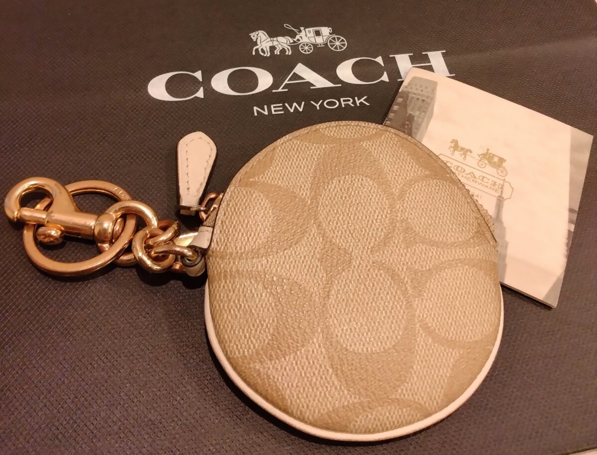 COACH コーチ キーホルダー キーリング シグネチャー柄 ブラウン
