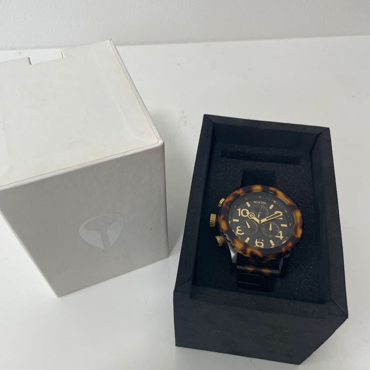 最終値下げ生産終了NIXON プレイヤー　ゴールド ✖️ゴールド　石付き ⭐️ニクソン［NIXON］⭐️プレイヤー・ゴールド - メルカリ