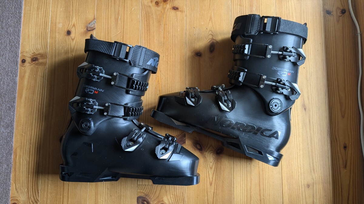 スキーブーツ  ⛄❄️️♥️【値下げ！！】 値下げ】 YAMAHA スキーブーツ 約25.5〜27cm - メルカリ