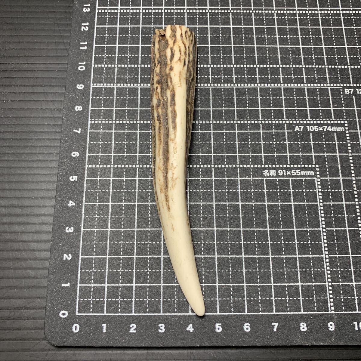 天然素材　鹿の角　根付　提げ物 時代根付 提物 鹿角 金細蒔絵 彫刻 極上 天然素材アンティーク