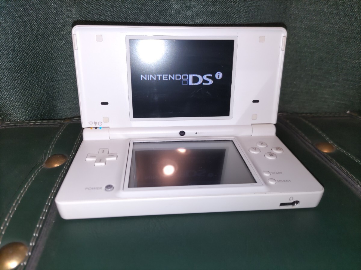 [お値下げ]6888円 ソフト4つつき！DSi お値下げ]6888円 ソフト4つつき！DSi お値下げ]6888円 ソフト4