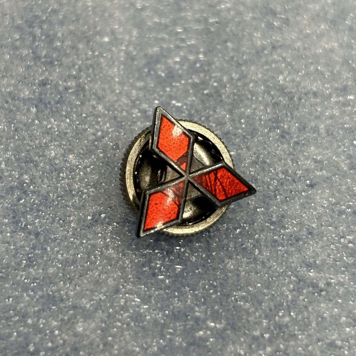 三井グループ　エンブレム ピンバッジ 三井グループ エンブレム ピンバッジ Yahoo!オークション - 純銀製の