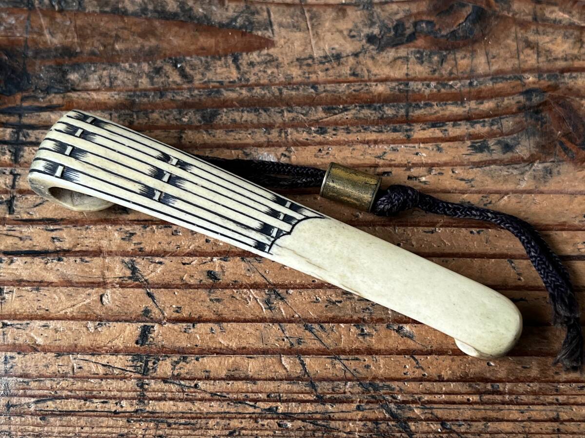 天然素材　鹿の角　珊瑚　根付　提げ物 天然素材 鹿の角 珊瑚 根付 提げ物