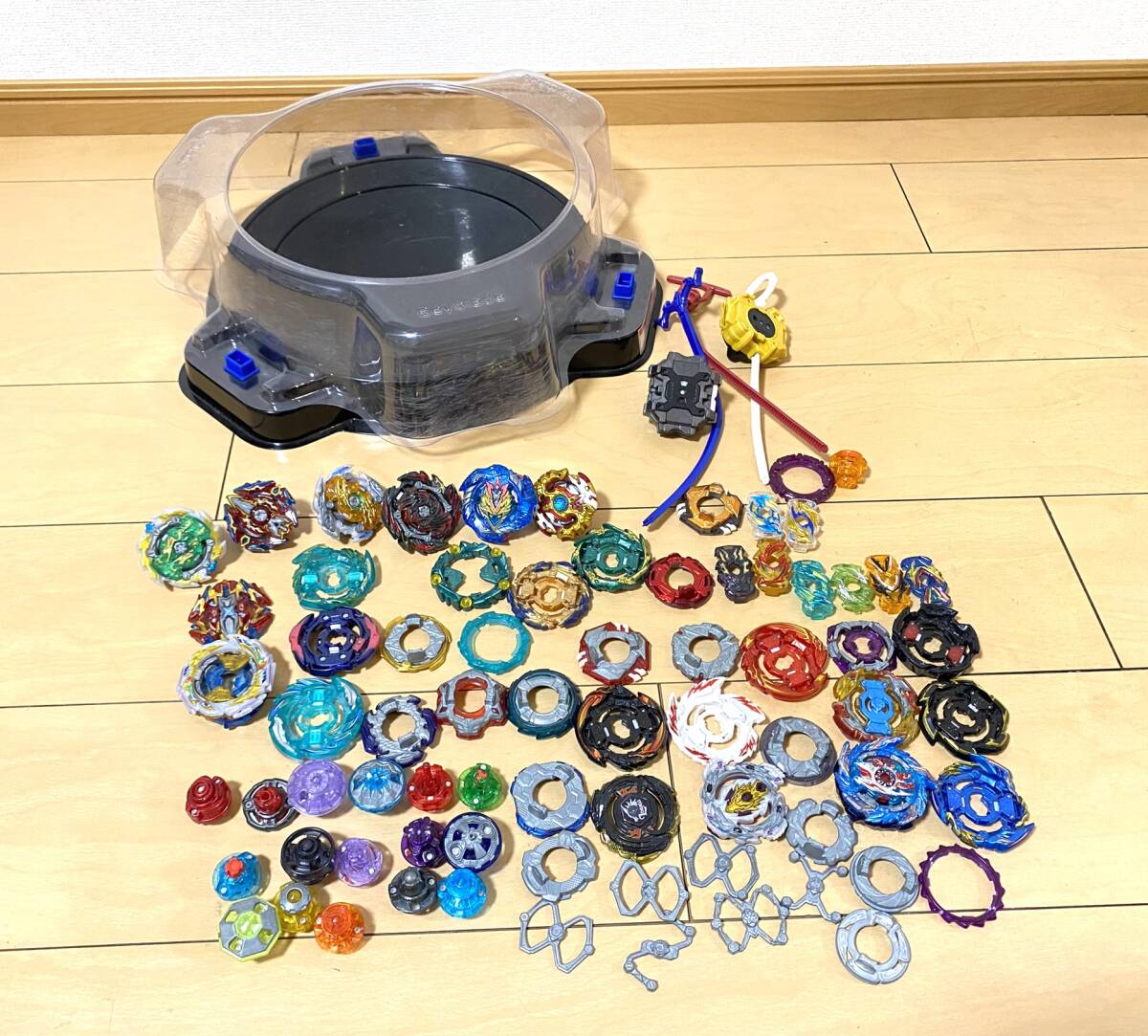 ベイブレードバースト　まとめ売り【3498 2025年最新】ベイブレードバーストまとめ売りの人気アイテム