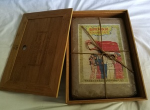 チベット茶 1970年代の貴重な蔵茶3kg 豪華竹製箱入り