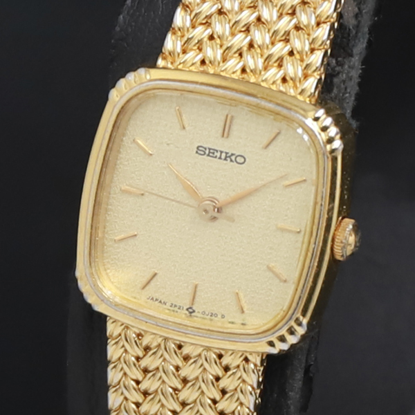 SEIKO 2p21