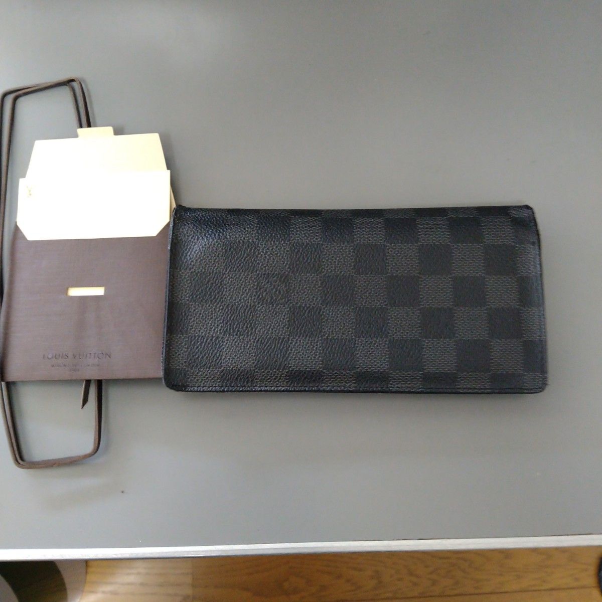 極美品！希少ルイヴィトン ダミエ グラフィット ブラザ 長財布 N63252