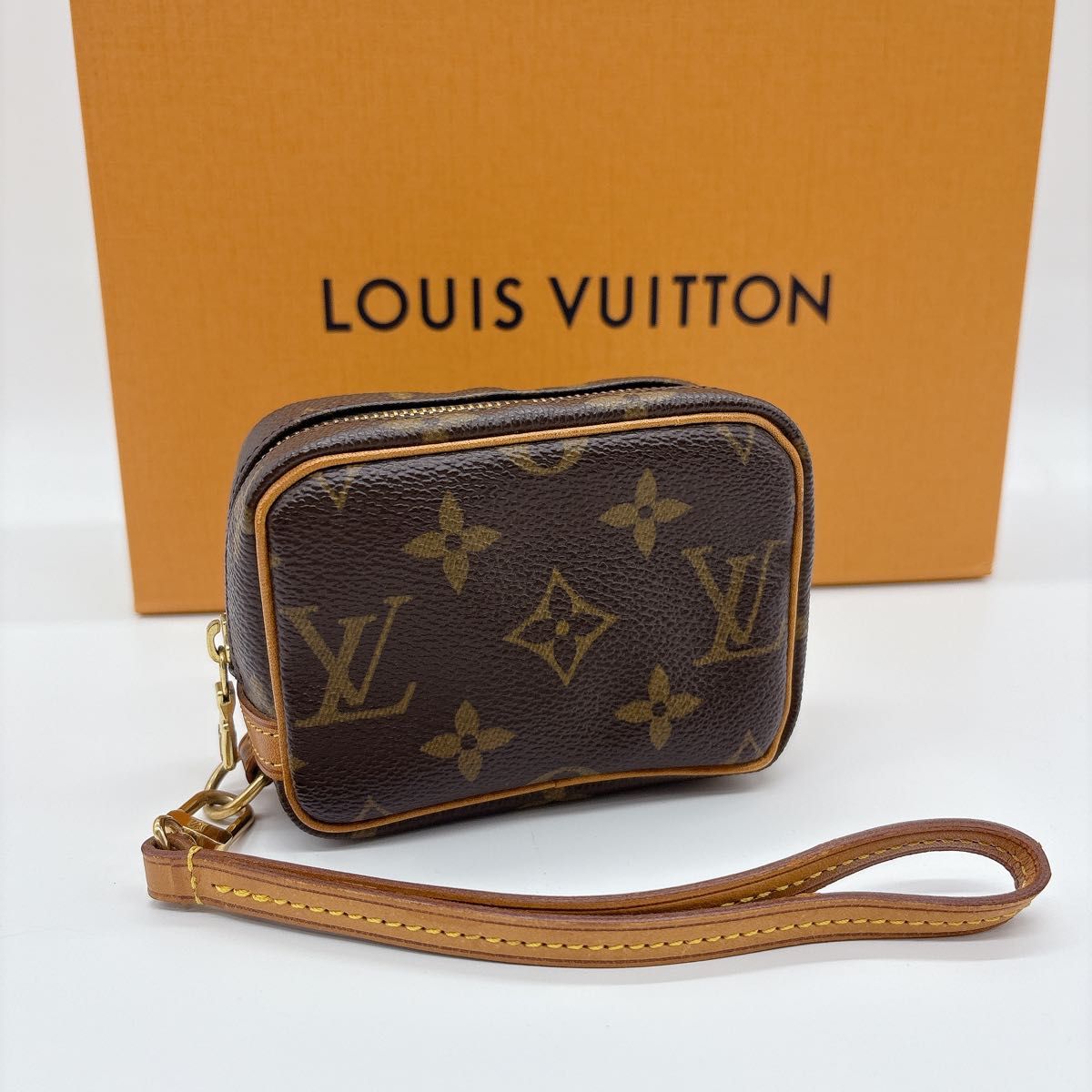 ルイヴィトン コスメポーチ モノグラムトゥルースブラッシュPM LOUIS