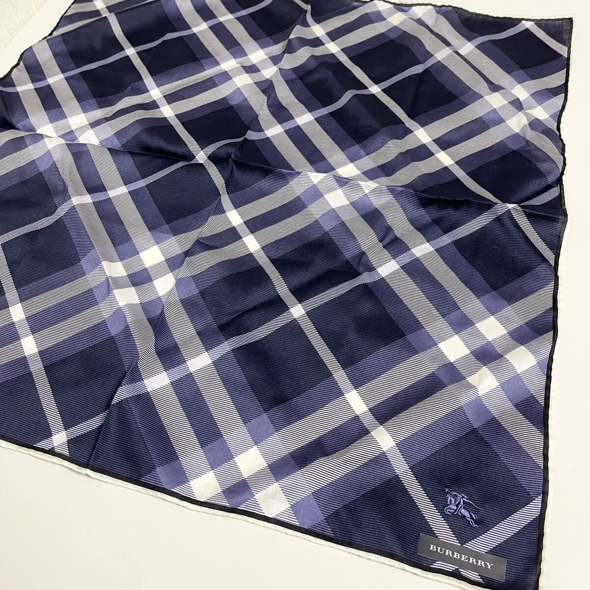 新品タグ付きBURBERRY/バーバリー/シルクスカーフ&コットンハンカチ
