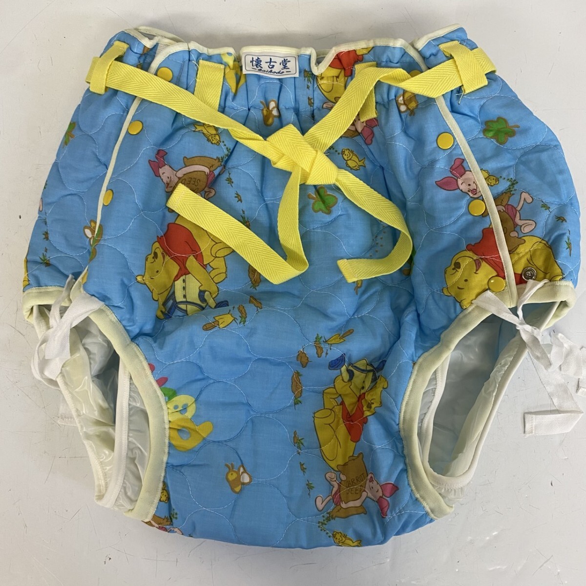 懐古　大人おむつカバー　Lサイズ　つるつる水玉柄　裏はソフトビニール　金属ホック 懐古 大人おむつカバー Lサイズ つるつる水玉柄 裏はソフト