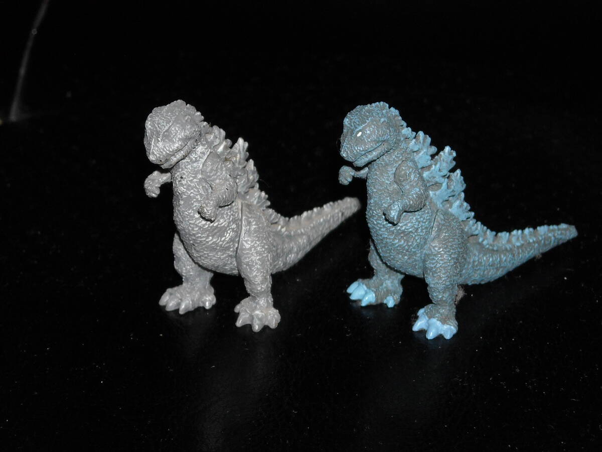 ゴジラフィギュア (1998-2005)4体セット【送料込み】 ゴジラフィギュア (1998-2005)4体セット【送料込み】