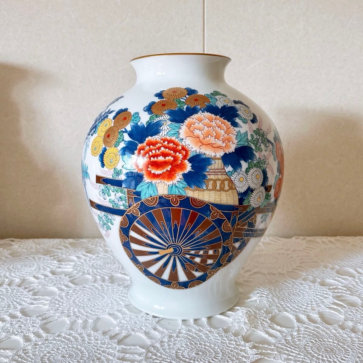 藤井朱明 壺 飾り壺 花器 日展人気作家 有田焼 大き早春花瓶 | Shop at
