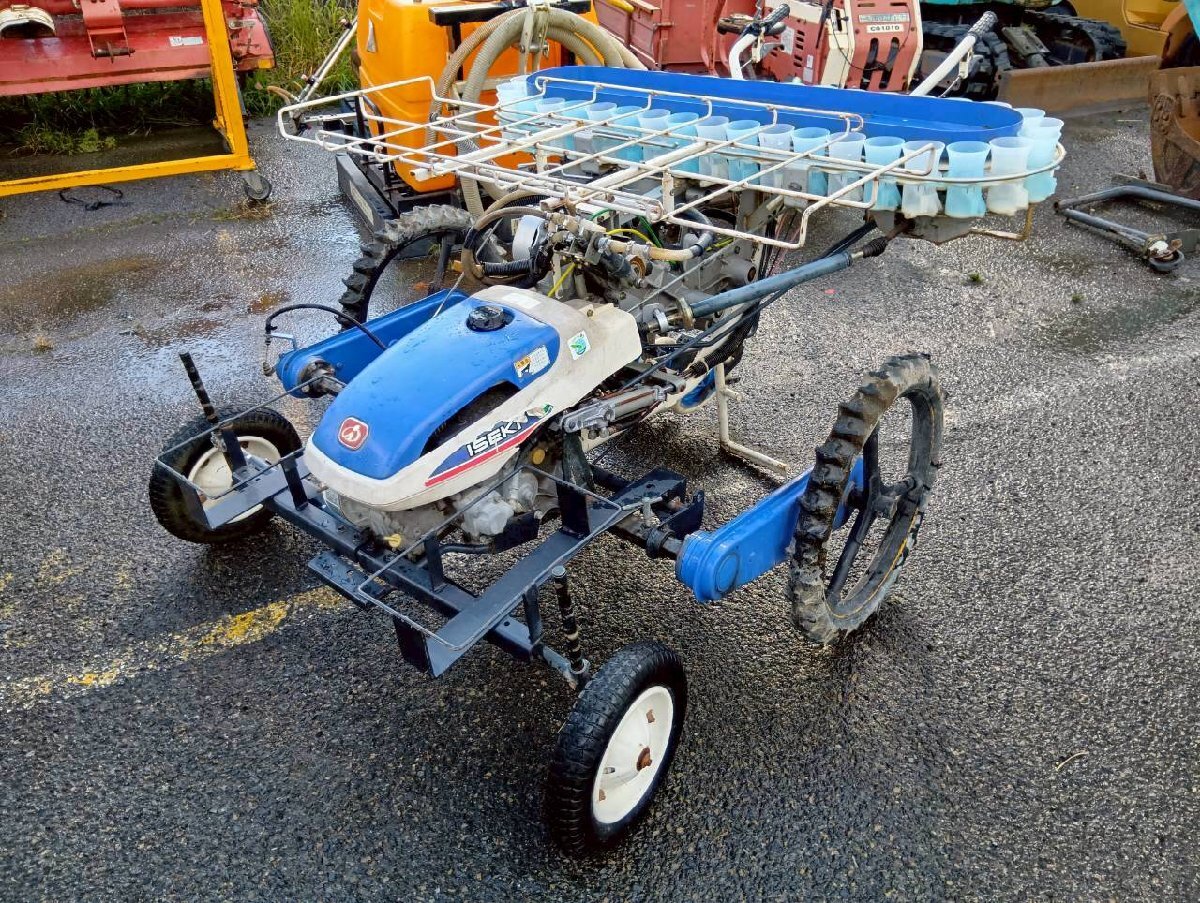 イセキ移植機\