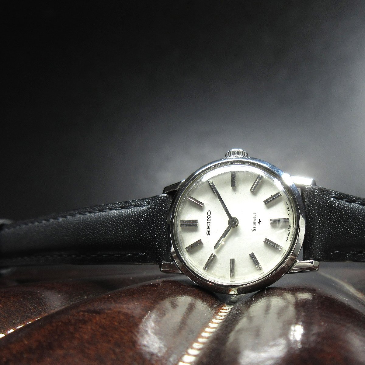 SEIKO 2519-3000 DIASHOCK 23石 セイコー 手巻き ジャンク 部品取り 