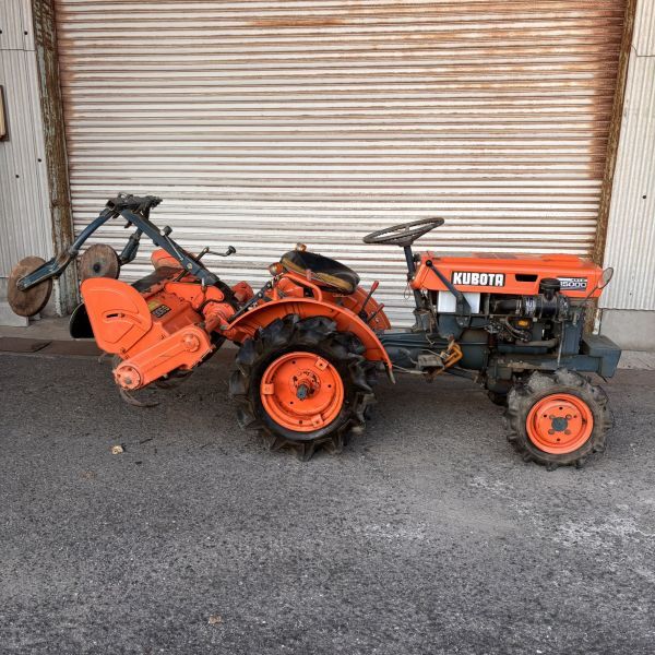 クボタ KUBOTA B5000 小型 乗用 トラクター ブルトラ 元祖ブルトラクボタ KUBOTA トラクター B5000 4WD! 整備メンテ済み