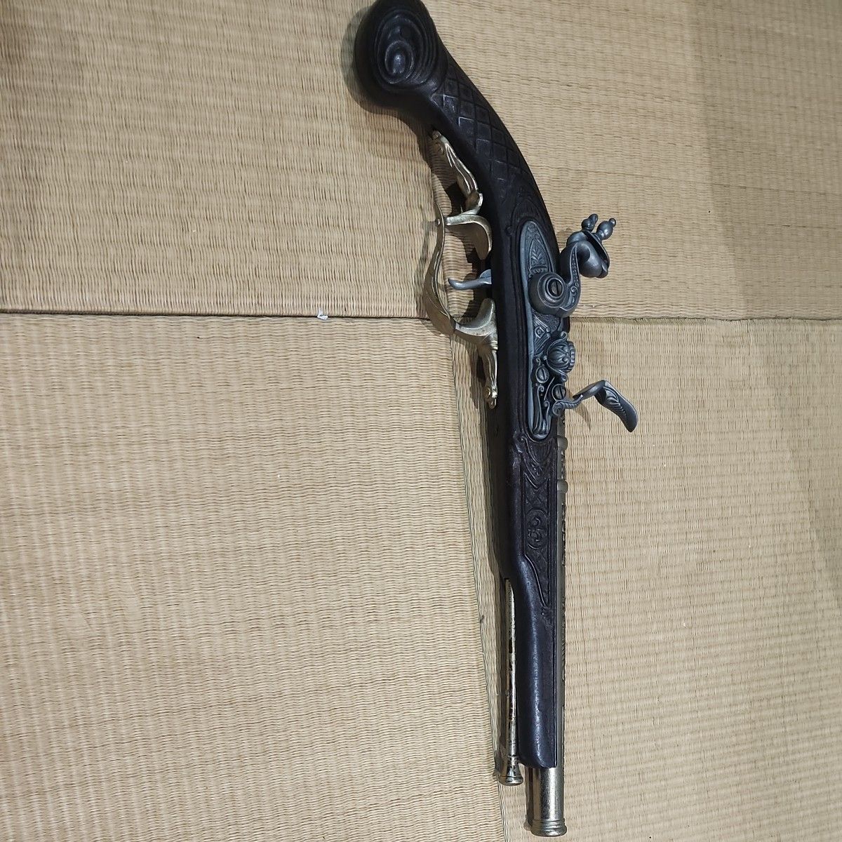 装飾銃　インテリア　古式銃　西洋銃 アンティーク 西洋火縄銃 モデルガン 装飾銃 インテリア 飾り 置物 B