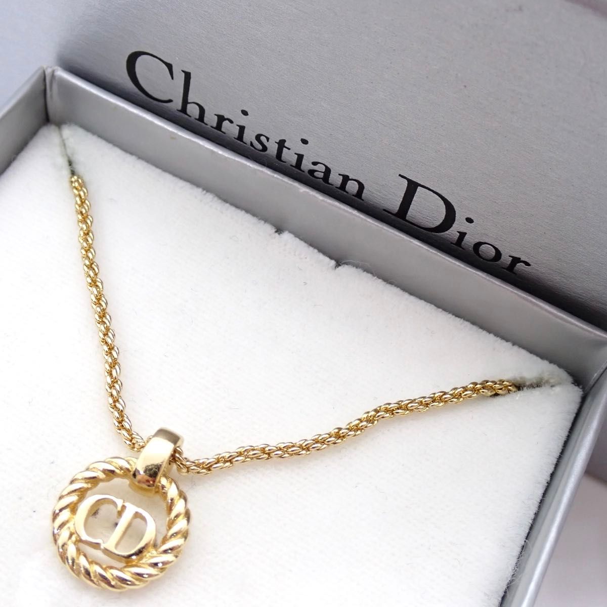 Christian Dior ロゴブレス CD刻印 美品 希少 Dior ブレスレット CD ロゴ ゴールド 刻印 金 Christian