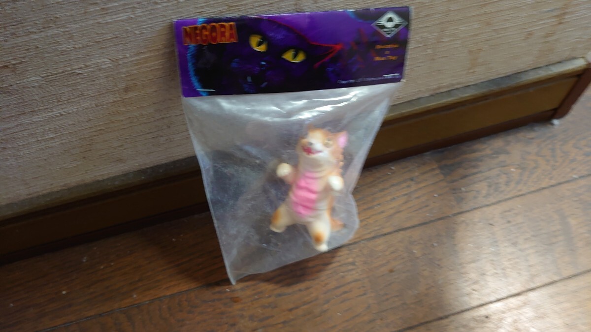 Yahoo!オークション - 未開封 PACHIMONTOYS アイドロン ソフビ 検索 パ 