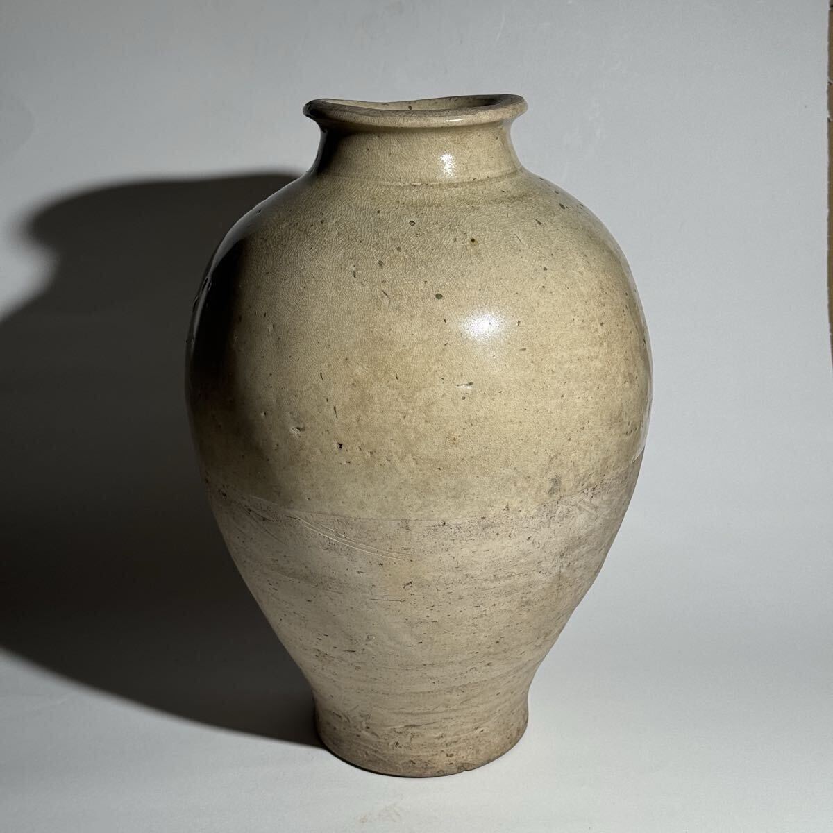 漢時代繭型壺 灰陶加彩偏壺 加彩繭壺 中国