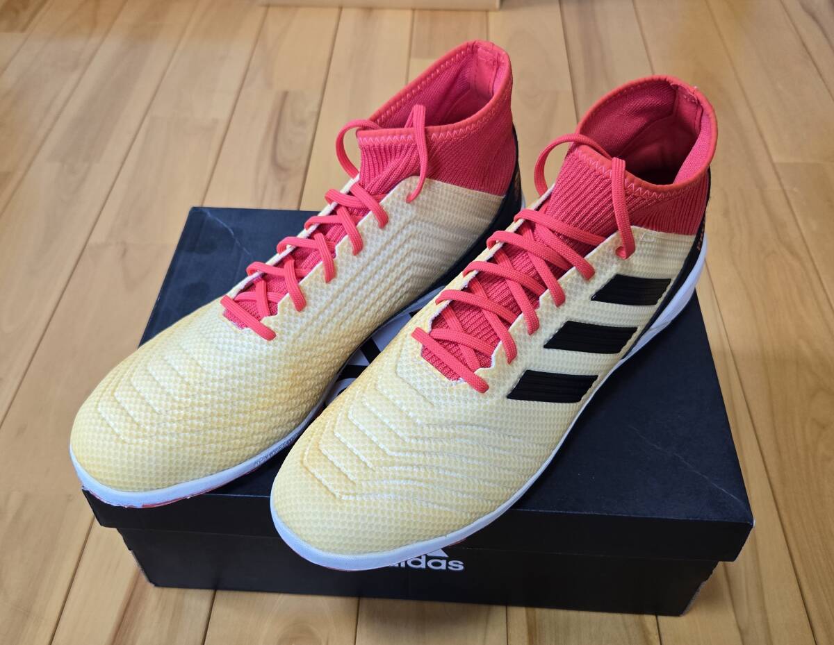 サッカースパイク 《激安即決/トップモデル/大人規格》adidas 