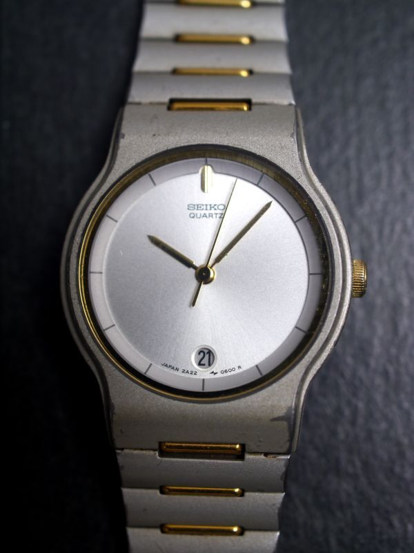 セイコー 2A22-0100 腕時計 ウォッチ クォーツ 白文字盤 デイト SEIKO - セイコー 2A22-0100 腕時計 ウォッチ クォーツ 白文字盤